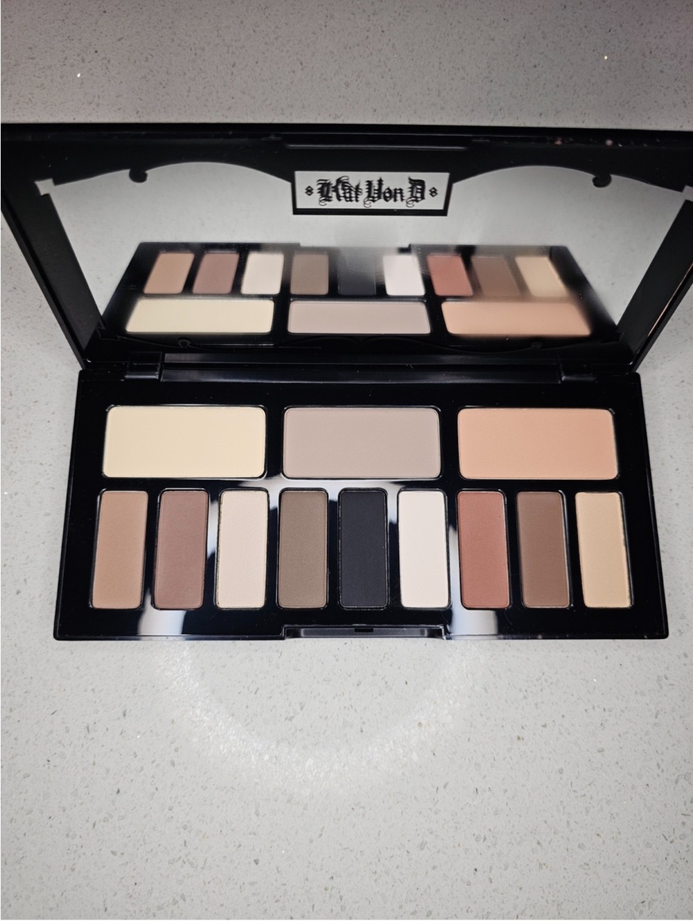 Kat Von D Shade + Light Eye Contour Palette